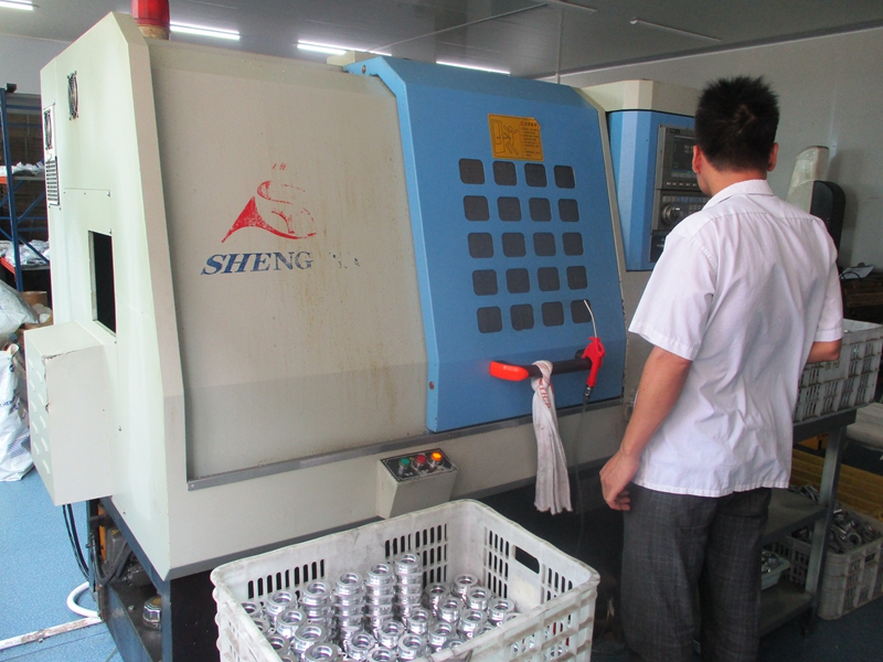  CNC